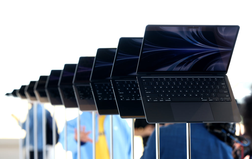 Apple está trabajando en una idea que Steve Jos aborrecía: portátiles con pantalla táctil, según Mark Gurman